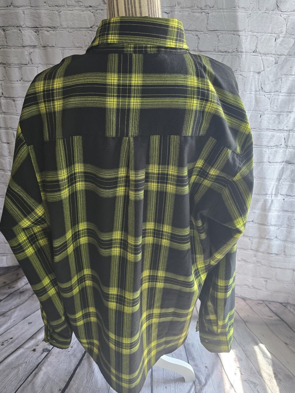 Dixxon Men's Metallica 72 Seasons Flannel - Picture 6 of 6